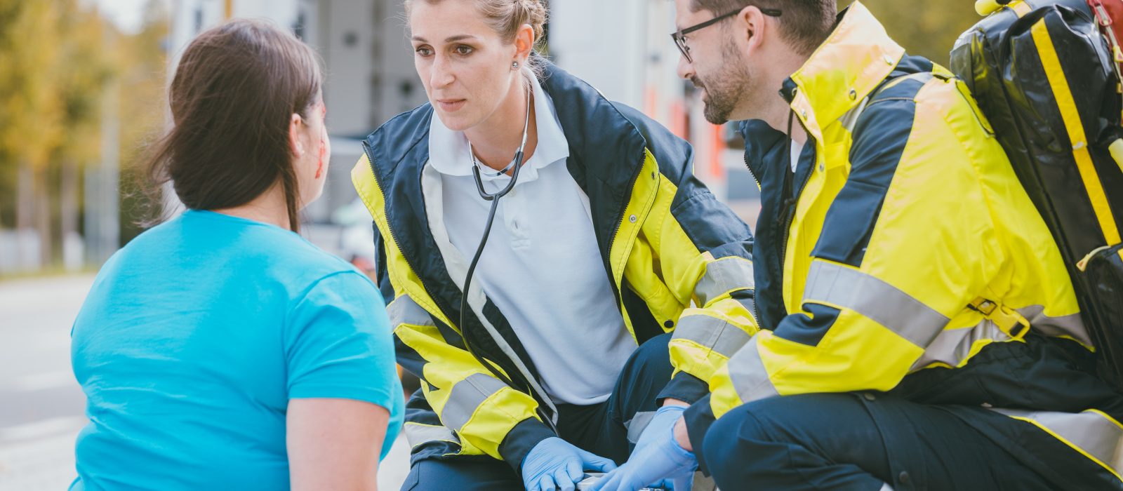 How to get a EMT or paramedic job